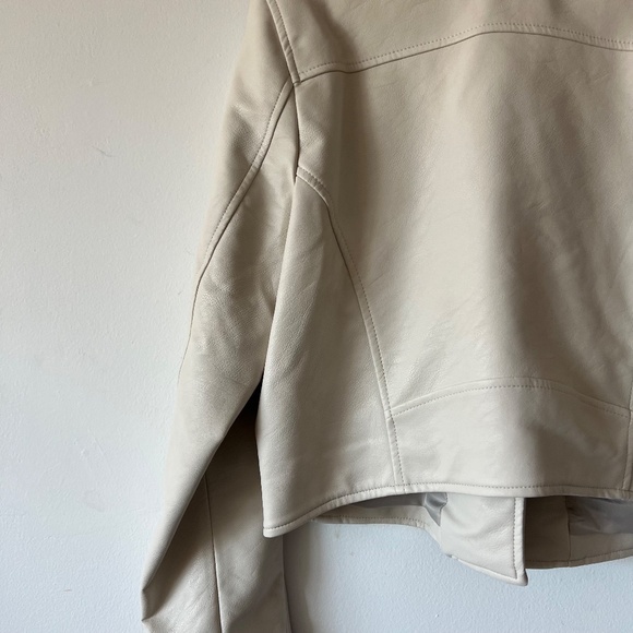 Abercrombie & Fitch Cream Faux Leather Jacket NWT size L - Picture 9 of 10